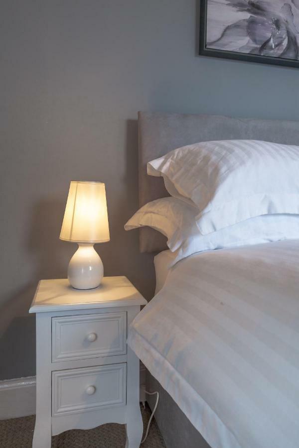 The - Floor 2 Bedroom Appartement *