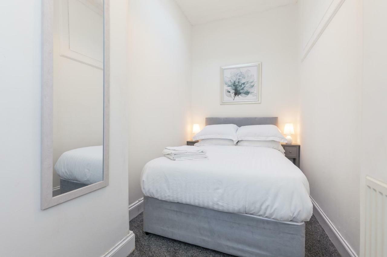 The - Floor 2 Bedroom Appartement EDI